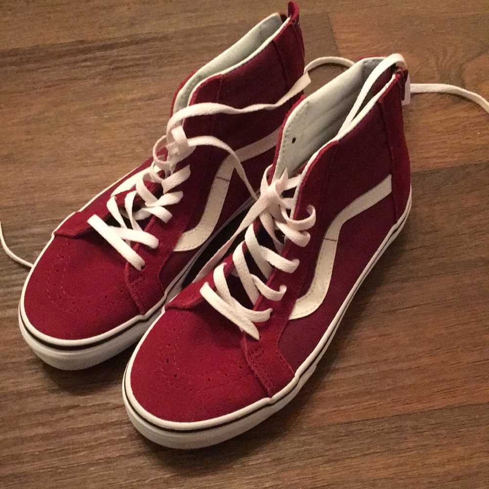 Never worn size 3 sk8 hi vans